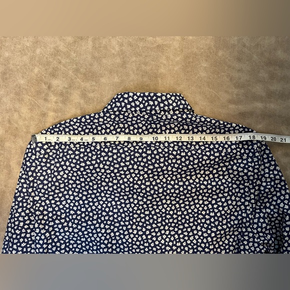 TOMMY HILFIGER Casual Button Down - Picture 8 of 11